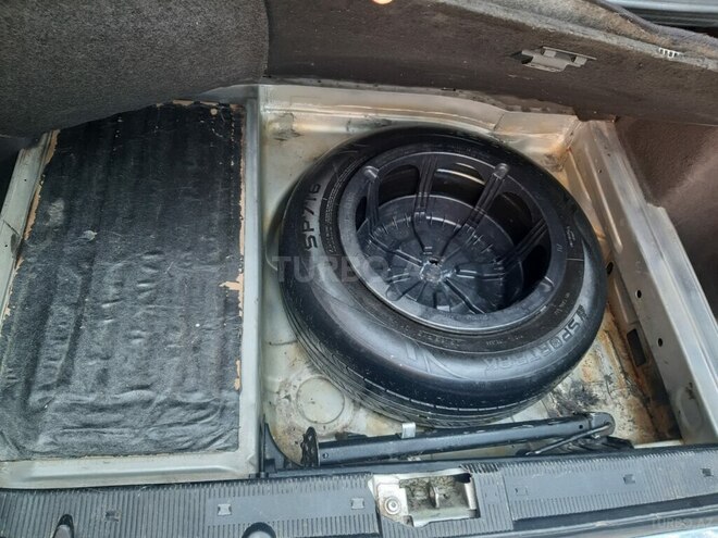Mercedes E 200 1997, 290,000 km - 2.0 l - Bakı