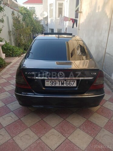 Mercedes E 220-4