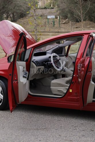 Toyota Prius 2011, 235,000 km - 1.8 l - Bakı