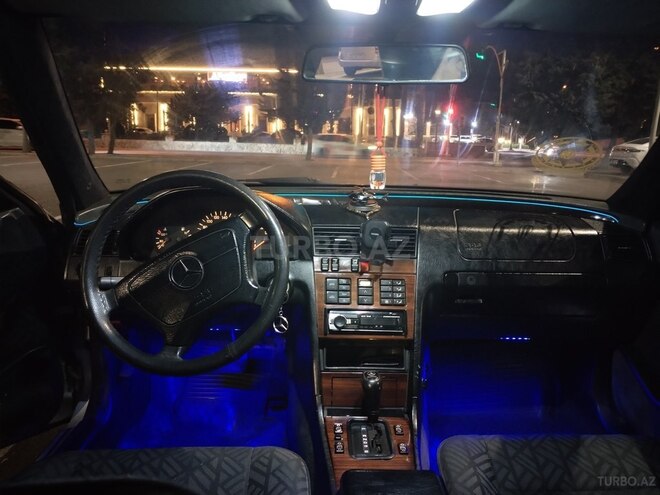Mercedes C 220 1995, 275,800 km - 2.2 l - Bakı