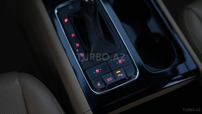 Kia Carnival 2016, 221,000 km - 2.2 l - Bakı