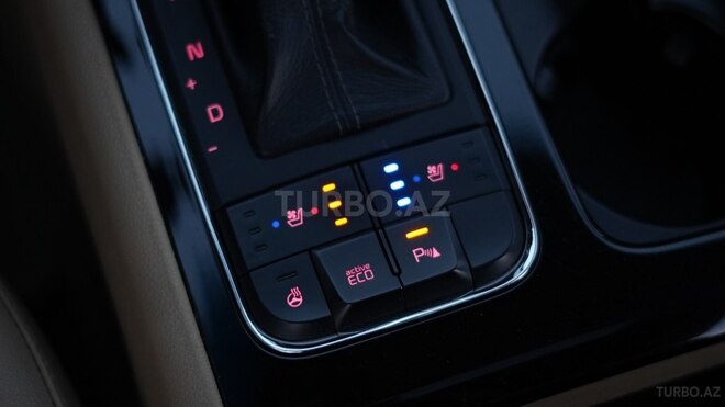 Kia Carnival 2016, 221,000 km - 2.2 l - Bakı