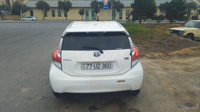 Toyota Aqua 2017, 220,000 km - 1.5 l - Bakı