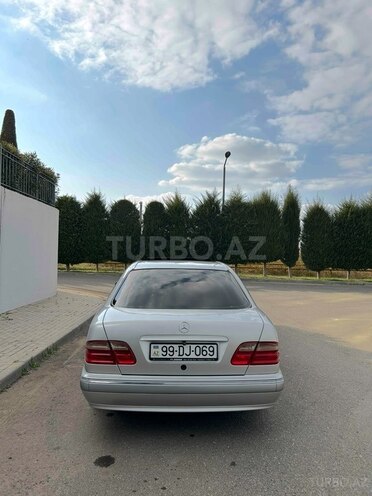 Mercedes E 220 2000, 325,000 km - 2.2 l - Ağcabədi