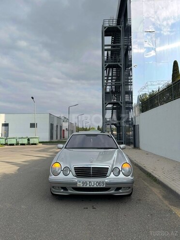 Mercedes E 220 2000, 325,000 km - 2.2 l - Ağcabədi