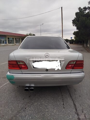 Mercedes E 280 1996, 300,000 km - 2.8 l - Bakı