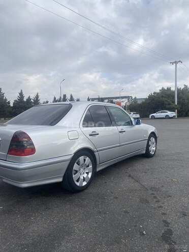Mercedes C 220 1999, 415,650 km - 2.2 л - Bakı