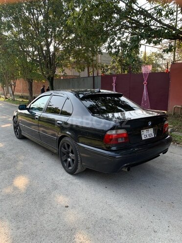 BMW 528 2000, 322,180 km - 2.8 л - Cəlilabad