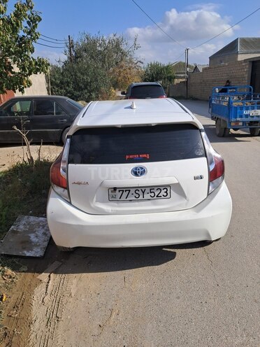 Toyota Aqua 2017, 248,000 km - 1.5 l - Bakı