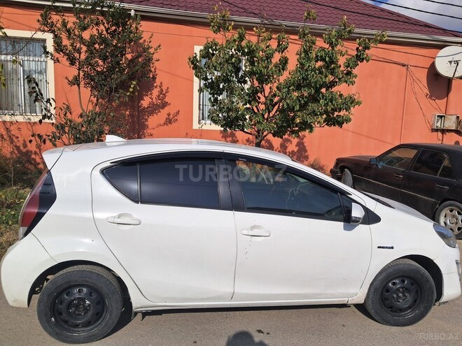 Toyota Aqua 2017, 248,000 km - 1.5 l - Bakı