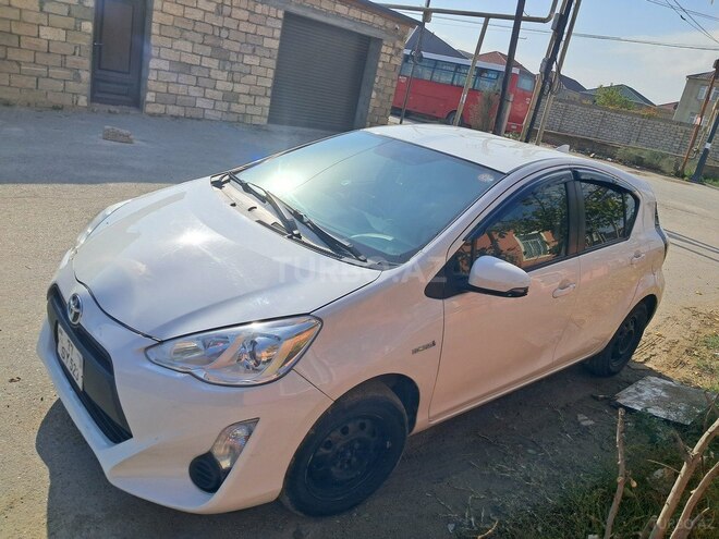 Toyota Aqua 2017, 248,000 km - 1.5 l - Bakı