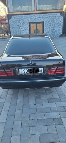 Mercedes E 240 2000, 256,705 km - 2.4 l - Sabirabad
