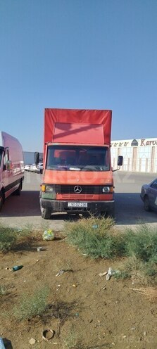 Mercedes Vario-1