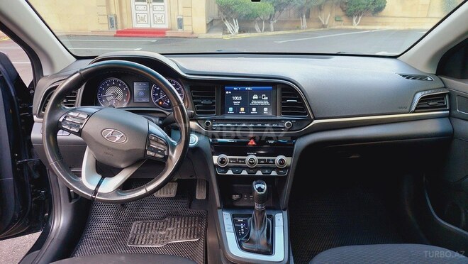 Hyundai Elantra 2018, 126,000 km - 1.4 l - Bakı