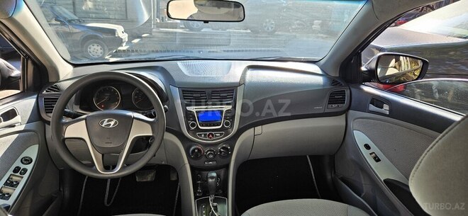 Hyundai Accent 2014, 250,000 km - 1.6 l - Bakı