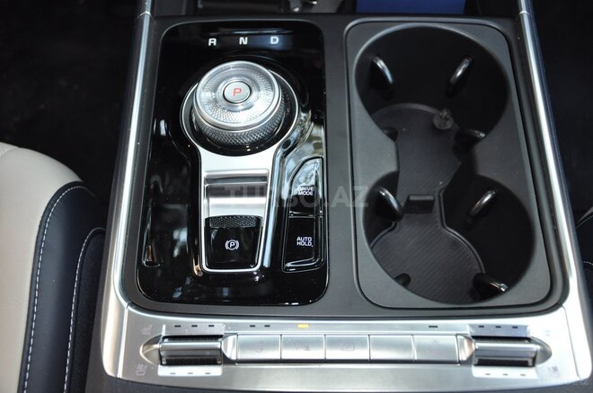 Kia Carnival 2024, 10,500 km - 1.6 l - Bakı