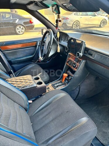 Mercedes 220 E 1992, 568,525 km - 2.2 л - Bakı