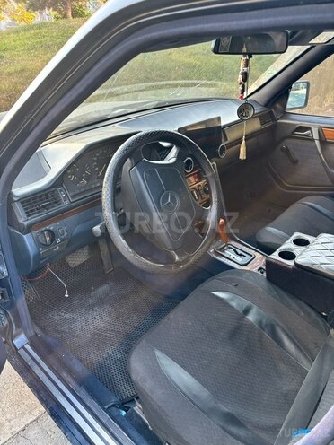 Mercedes 220 E 1992, 568,525 km - 2.2 л - Bakı