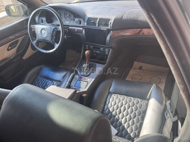 BMW 528 1996, 250,000 km - 2.8 l - Şirvan