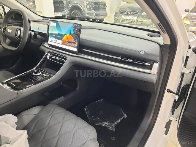 Geely Galaxy A7-13