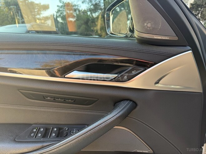 BMW 530 2017, 135,000 km - 2.0 l - Bakı