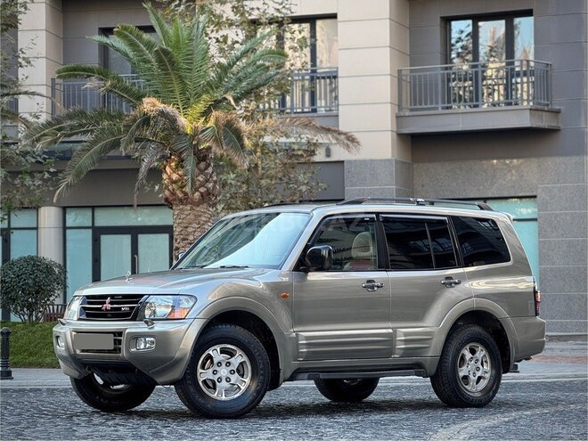 Mitsubishi Pajero 2001, 280,000 km - 3.5 l - Bakı