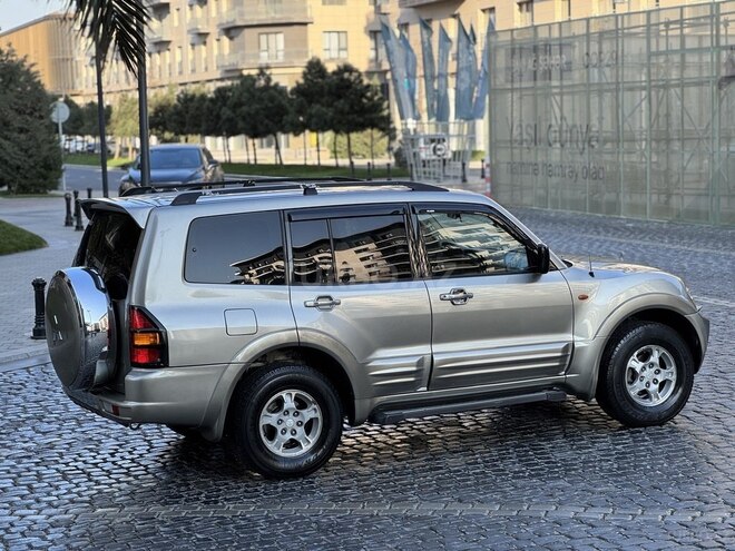 Mitsubishi Pajero 2001, 280,000 km - 3.5 l - Bakı