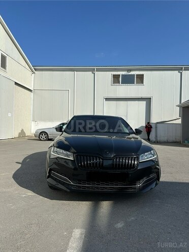 Skoda Superb 2022, 40,000 km - 2.0 л - Bakı