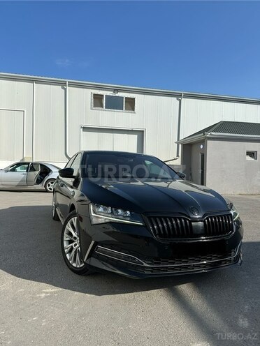Skoda Superb 2022, 40,000 km - 2.0 л - Bakı
