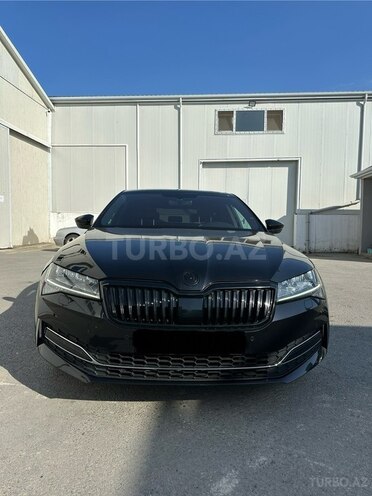 Skoda Superb 2022, 40,000 km - 2.0 л - Bakı