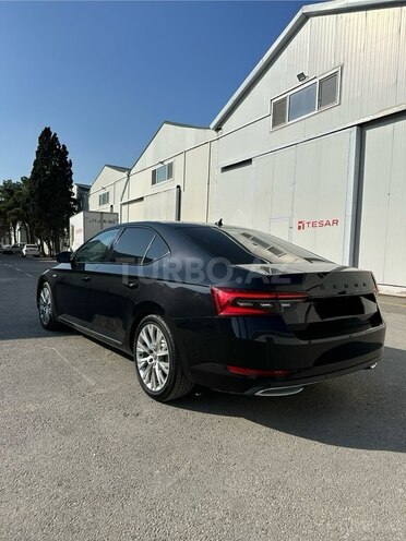 Skoda Superb 2022, 40,000 km - 2.0 л - Bakı