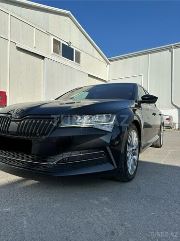 Skoda Superb 2022, 40,000 km - 2.0 л - Bakı