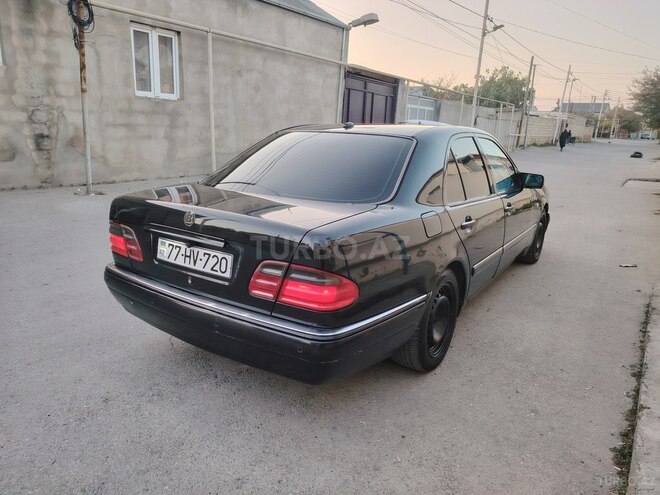 Mercedes E 240 1999, 325,000 km - 2.4 l - Bakı