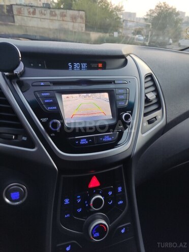 Hyundai Elantra 2015, 173,400 km - 1.8 л - Bakı