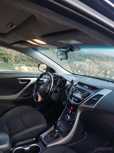 Hyundai Elantra 2015, 173,400 km - 1.8 л - Bakı