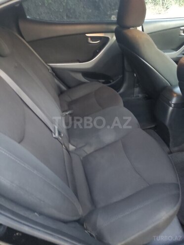 Hyundai Elantra 2015, 173,400 km - 1.8 л - Bakı