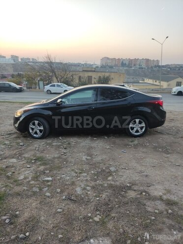 Hyundai Elantra 2015, 173,400 km - 1.8 л - Bakı