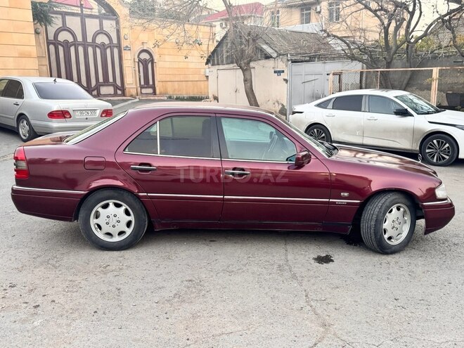 Mercedes C 220 1995, 397,500 km - 2.2 л - Bakı