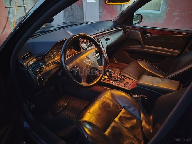 Mercedes E 240 1998, 397,325 km - 2.4 l - Bakı
