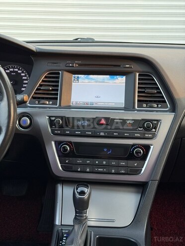 Hyundai Sonata-10