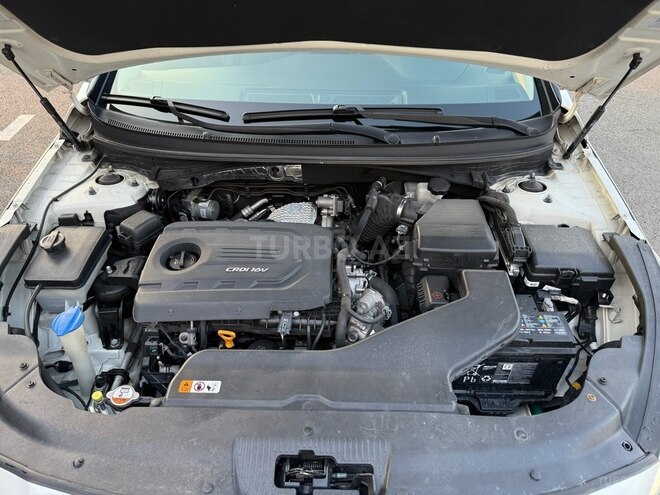 Hyundai Sonata-13