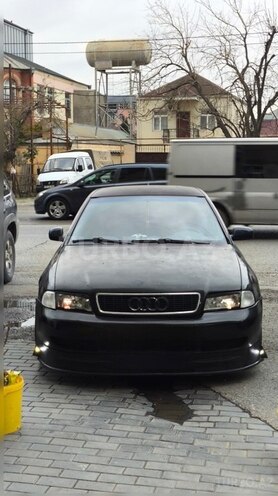 Audi A4 1998, 285,875 km - 2.8 l - Bakı