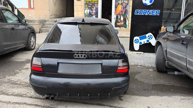 Audi A4 1998, 285,875 km - 2.8 l - Bakı