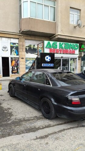 Audi A4 1998, 285,875 km - 2.8 l - Bakı