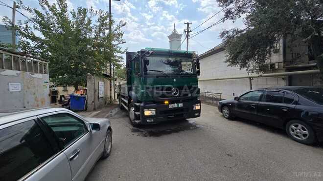 Mercedes Axor 2533 2011, 626,000 km - 7.2 l - Bakı