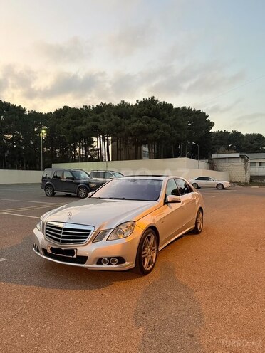Mercedes E 220 2011, 261,000 km - 2.1 л - Bakı
