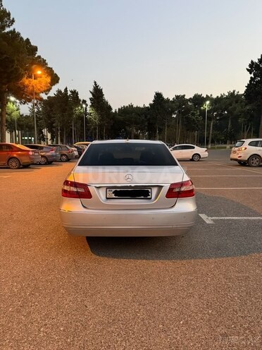 Mercedes E 220 2011, 261,000 km - 2.1 л - Bakı