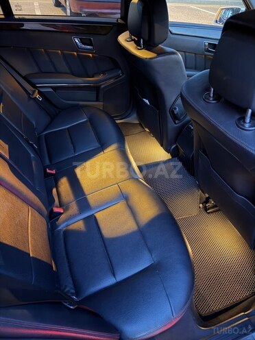Mercedes E 220 2011, 261,000 km - 2.1 л - Bakı