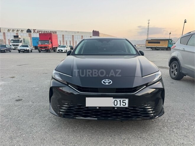 Toyota Camry 2024, 10,500 km - 2.0 l - Bakı