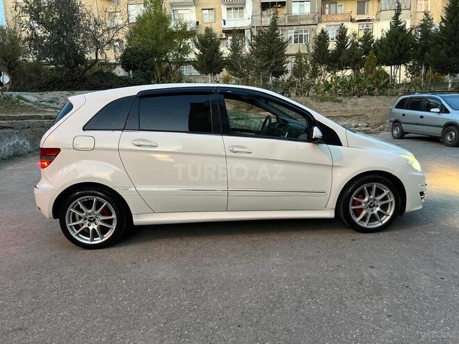 Mercedes B 170 2011, 135,000 km - 1.7 л - Sumqayıt